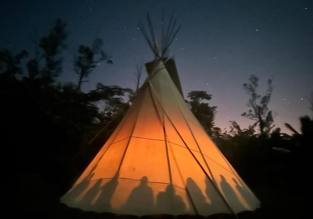 Ceremonia en el Tipi